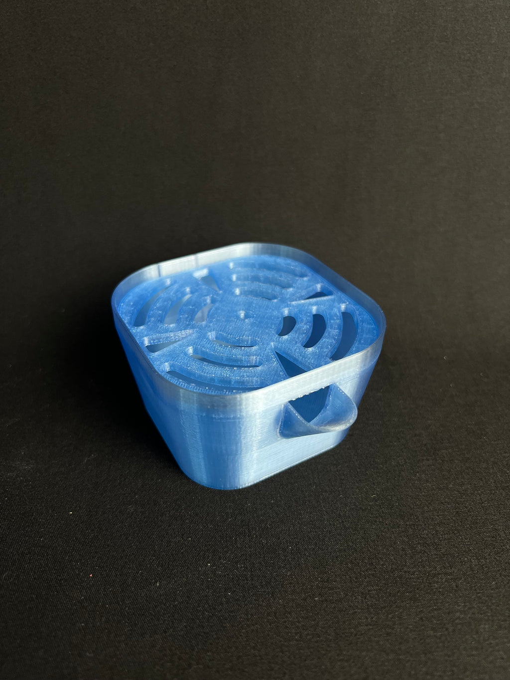 AquaNest self-service pots