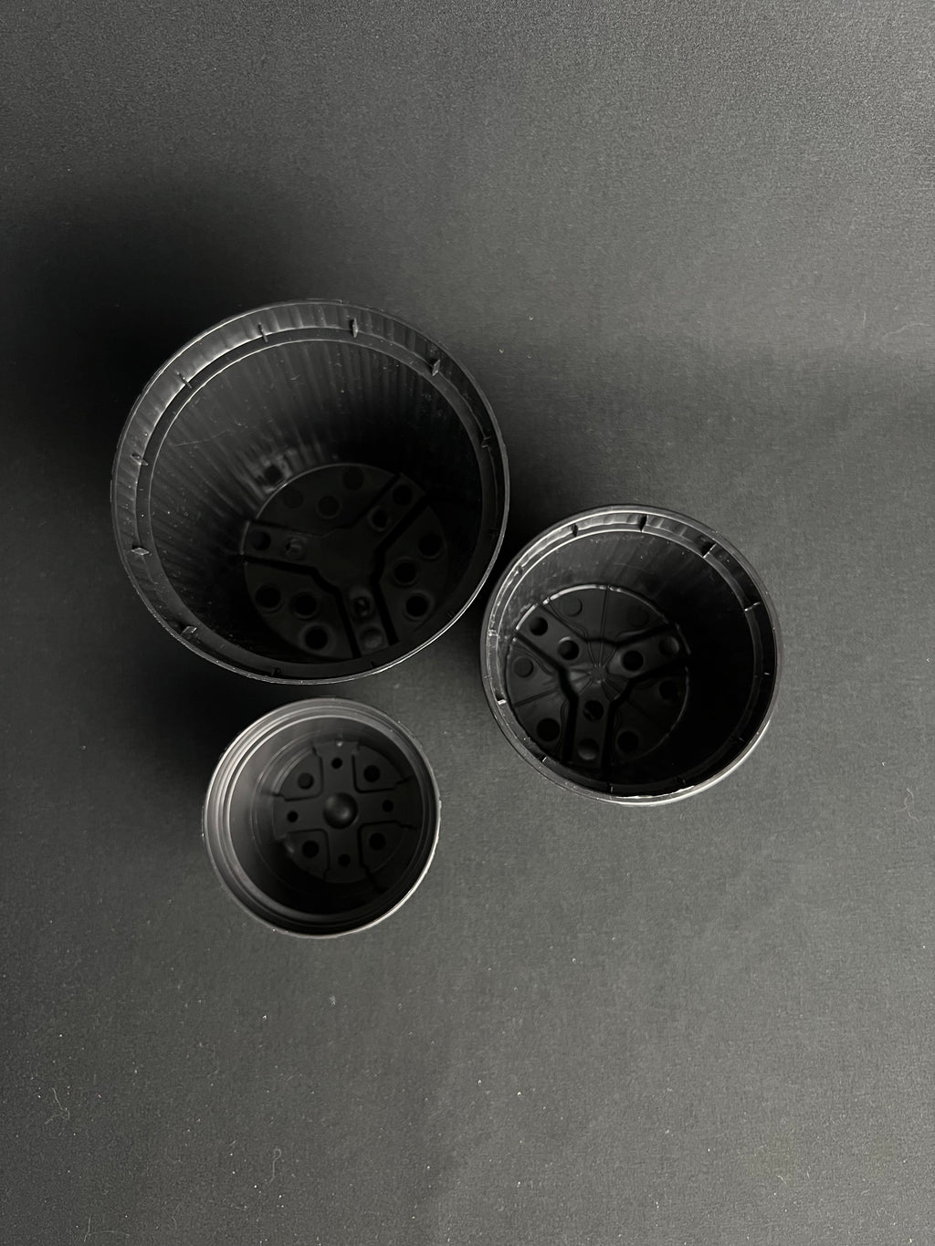 Töpfe schwarz 7-11cm